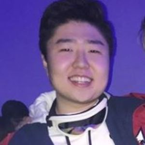 Yoojin Lee's avatar