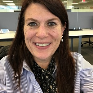 Beth DeRosier's avatar